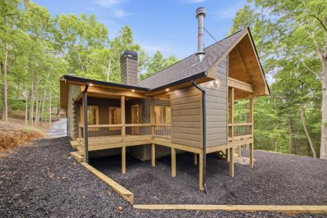 224 Pinecrest Drive Ellijay GA 30540
