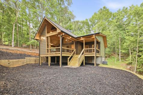 224 Pinecrest Drive Ellijay GA 30540