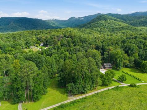 124 W Mountain Meadows Hayesville NC 28904