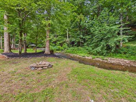124 W Mountain Meadows Hayesville NC 28904