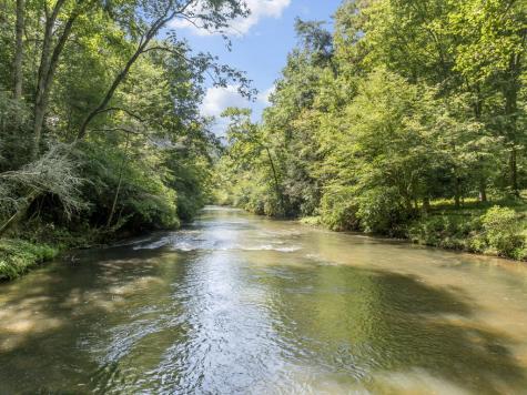 509 Ponderosa Road Ellijay GA 30540