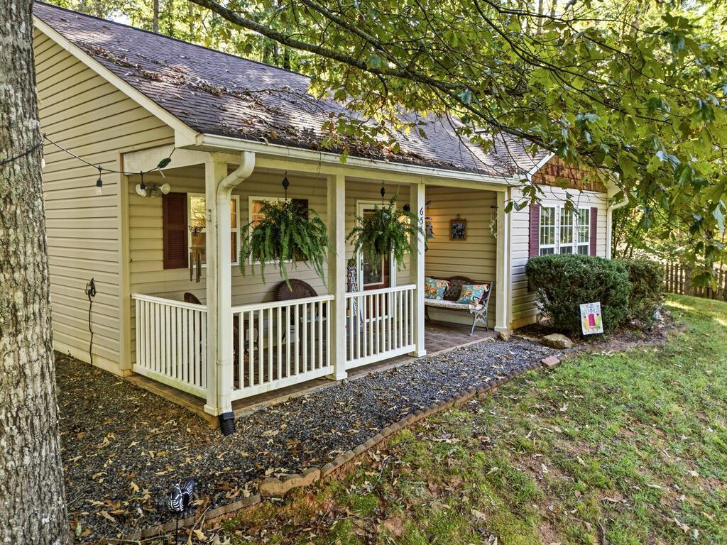 654 Ford Road Warne NC 28909