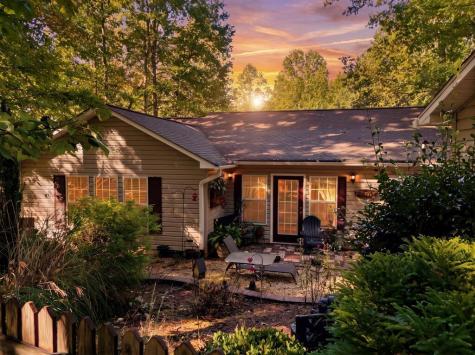 654 Ford Road Warne NC 28909