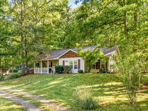 654 Ford Road Warne NC 28909