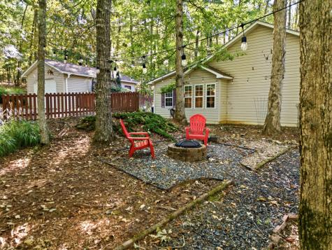 654 Ford Road Warne NC 28909