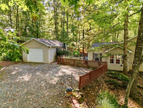 654 Ford Road Warne NC 28909