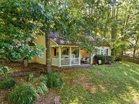 654 Ford Road Warne NC 28909