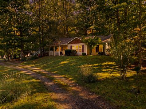 654 Ford Road Warne NC 28909