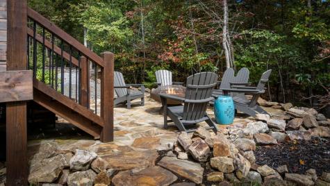 329 Autumn Ridge Drive Mineral Bluff GA 30559