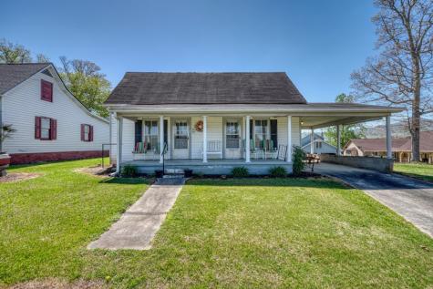 26 River Street Hiawassee GA 30046