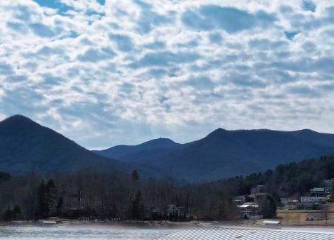 26 River Street Hiawassee GA 30046