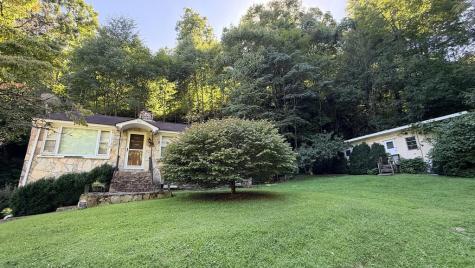 107 Cherokee Andrews NC 28901