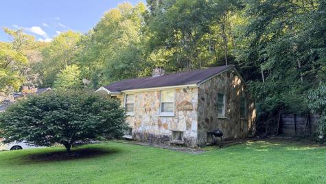 107 Cherokee Andrews NC 28901