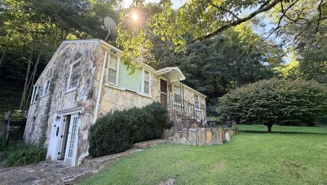 107 Cherokee Andrews NC 28901