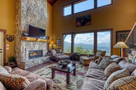 2187 Carlin Road Hiawassee GA 30546