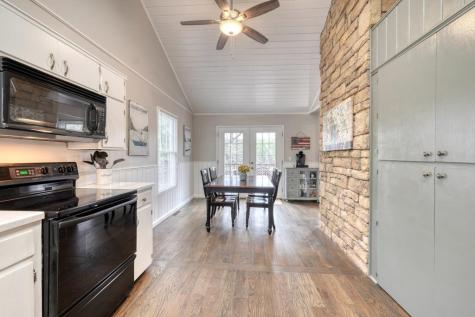 176 Madison Avenue Blairsville GA 30512