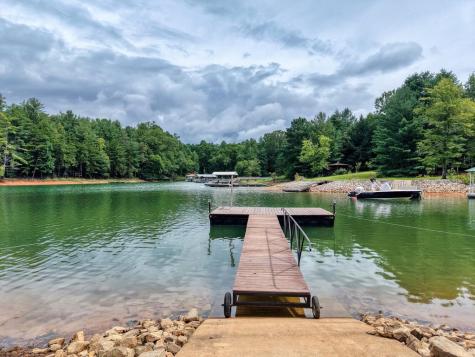 176 Madison Avenue Blairsville GA 30512