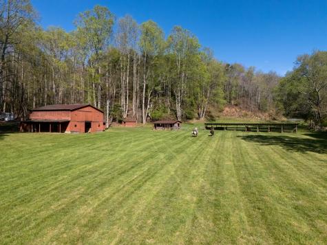 853 Caler Road Brasstown NC 28902