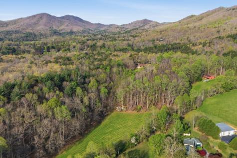 853 Caler Road Brasstown NC 28902