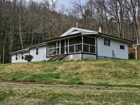 1393 Bluff Road Marble NC 28905