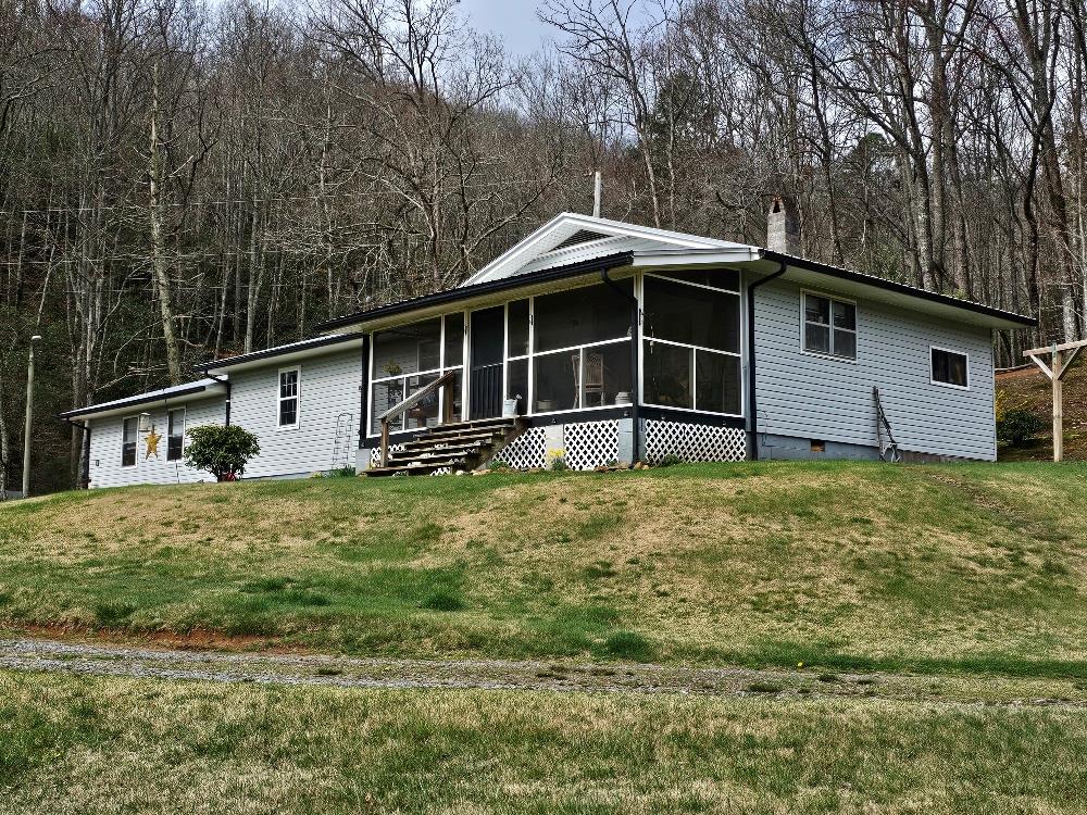 1393 Bluff Road Marble NC 28905