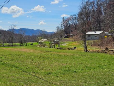 1393 Bluff Road Marble NC 28905