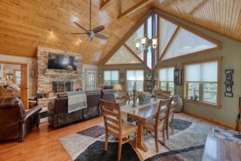 34 Darnell Lane Brasstown NC 28902