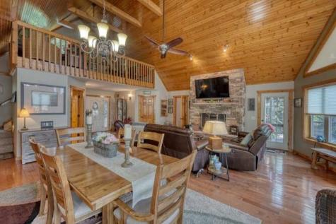 34 Darnell Lane Brasstown NC 28902