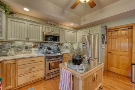 34 Darnell Lane Brasstown NC 28902