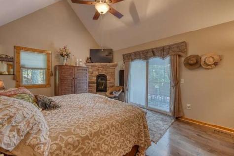 34 Darnell Lane Brasstown NC 28902