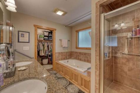 34 Darnell Lane Brasstown NC 28902