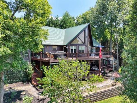 34 Darnell Lane Brasstown NC 28902