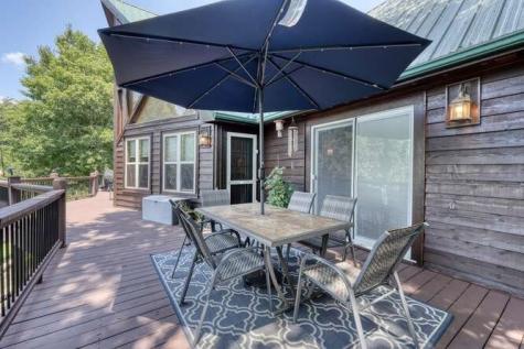 34 Darnell Lane Brasstown NC 28902