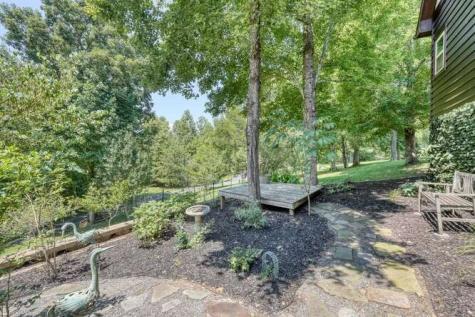 34 Darnell Lane Brasstown NC 28902