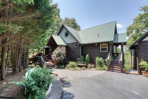 34 Darnell Lane Brasstown NC 28902