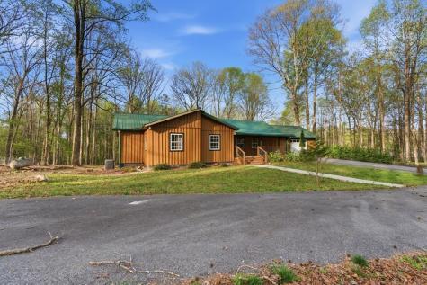 1843 Old Mobile Road Mccaysville GA 30555
