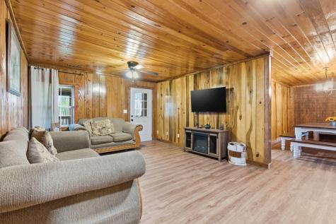 1843 Old Mobile Road Mccaysville GA 30555