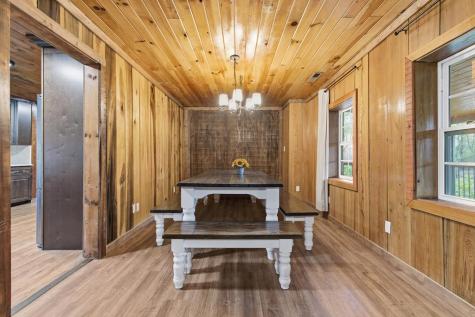 1843 Old Mobile Road Mccaysville GA 30555