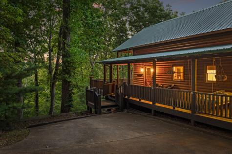 261 Pine Mountain Drive Ellijay GA 30540