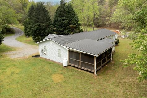 6487 Crooked Creek Road Young Harris GA 30582