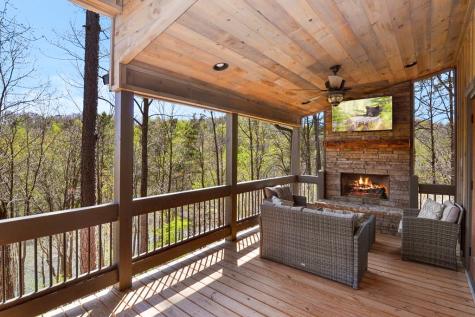 65 Dawn Lane Ellijay GA 30540