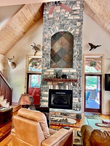 381 Laurel Ridge Lane East Ellijay GA 30536