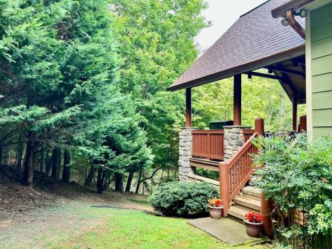 381 Laurel Ridge Lane East Ellijay GA 30536