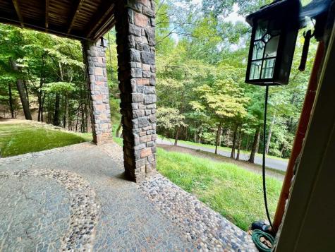381 Laurel Ridge Lane East Ellijay GA 30536