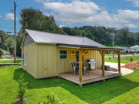 265 E Tennessee Avenue Mccaysville GA 30555