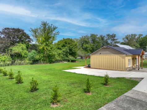 265 E Tennessee Avenue Mccaysville GA 30555