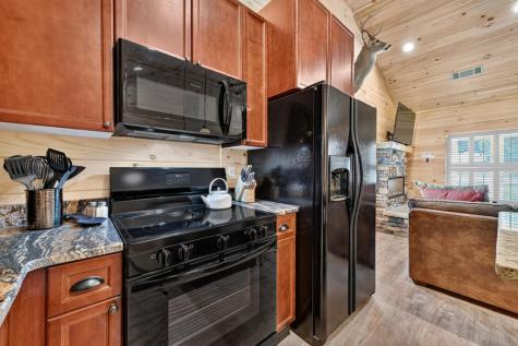 265 E Tennessee Avenue Mccaysville GA 30555