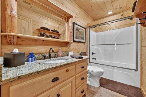 265 E Tennessee Avenue Mccaysville GA 30555