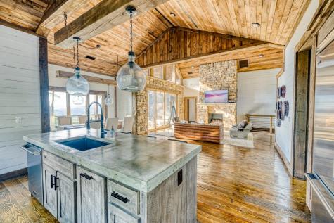 91 Kittatinny Drive Mineral Bluff GA 30559