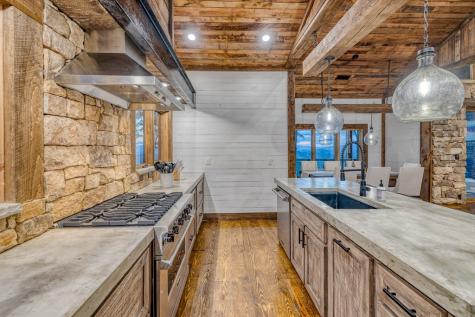 91 Kittatinny Drive Mineral Bluff GA 30559